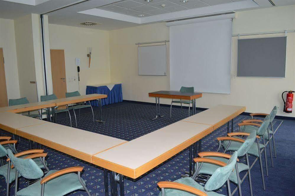 Hotel Ramada By Wyndham Hannover Messe 3*