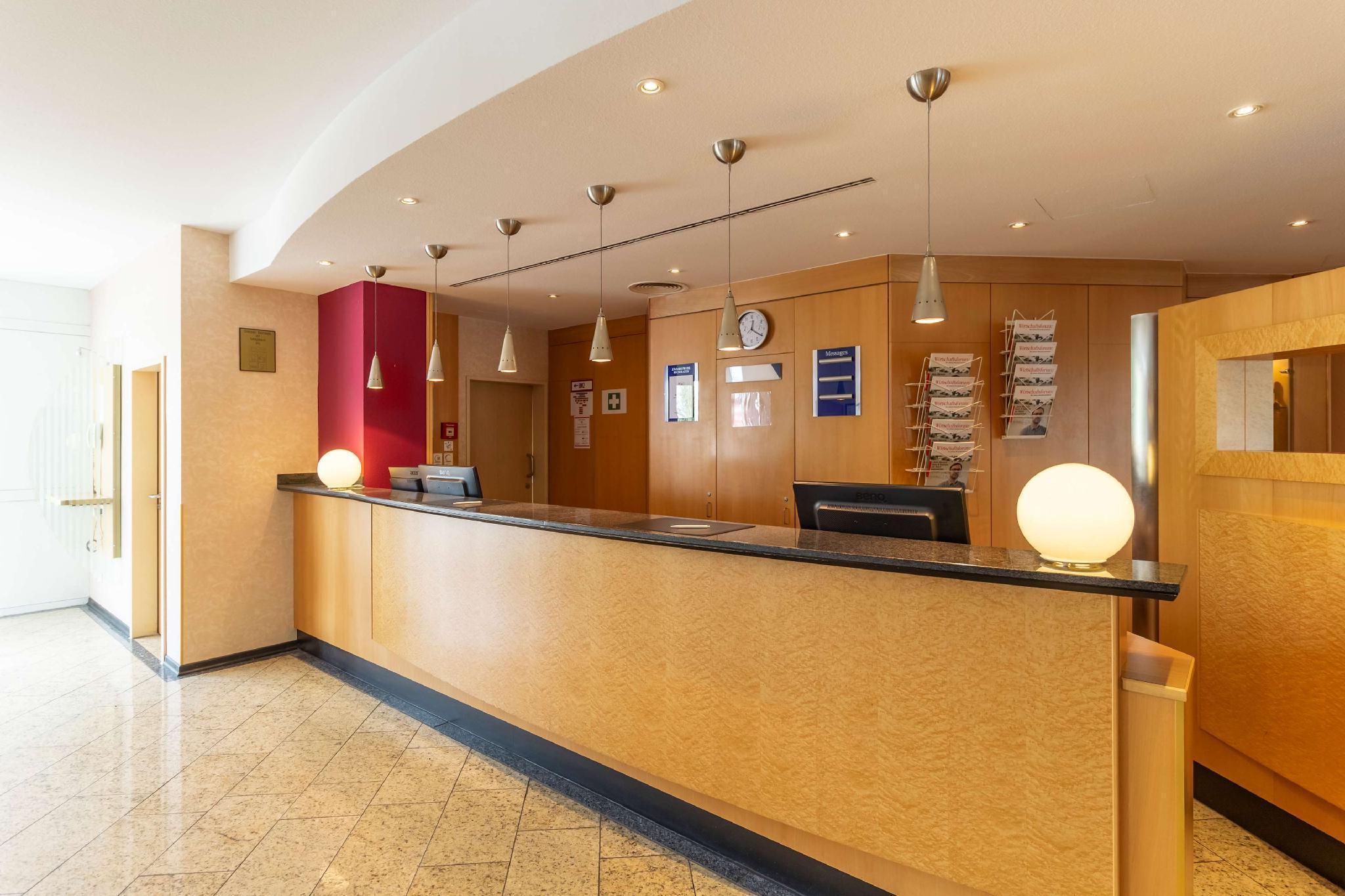 Ramada By Wyndham Hannover Messe Hotel 3*