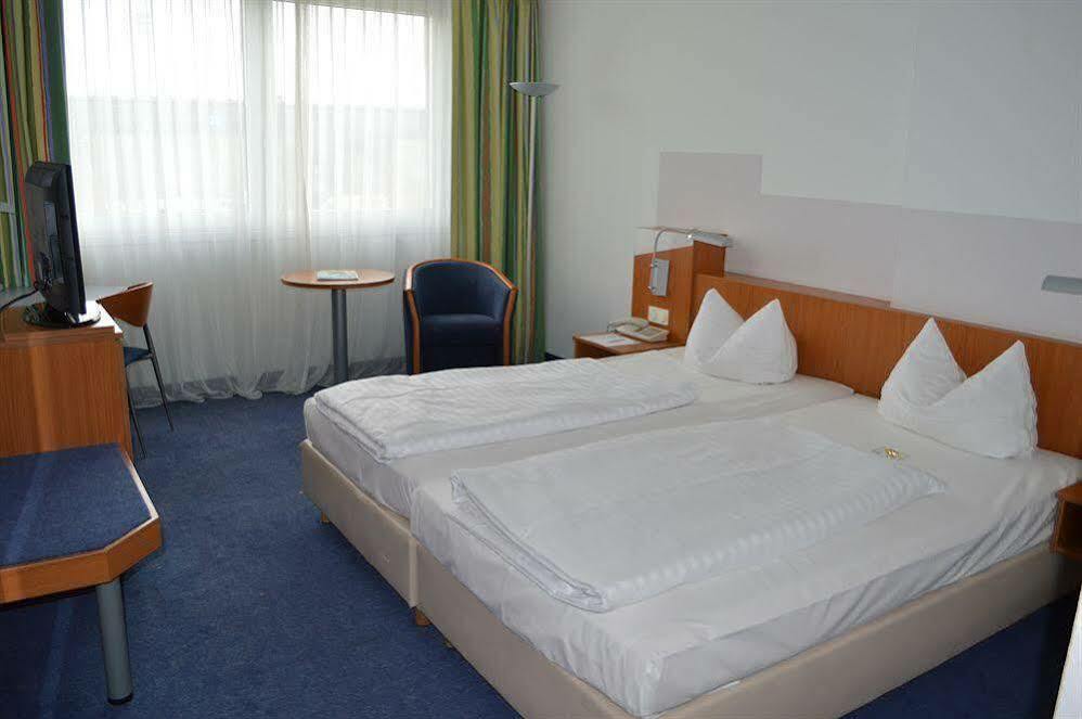 Hotel Ramada By Wyndham Hannover Messe 3*