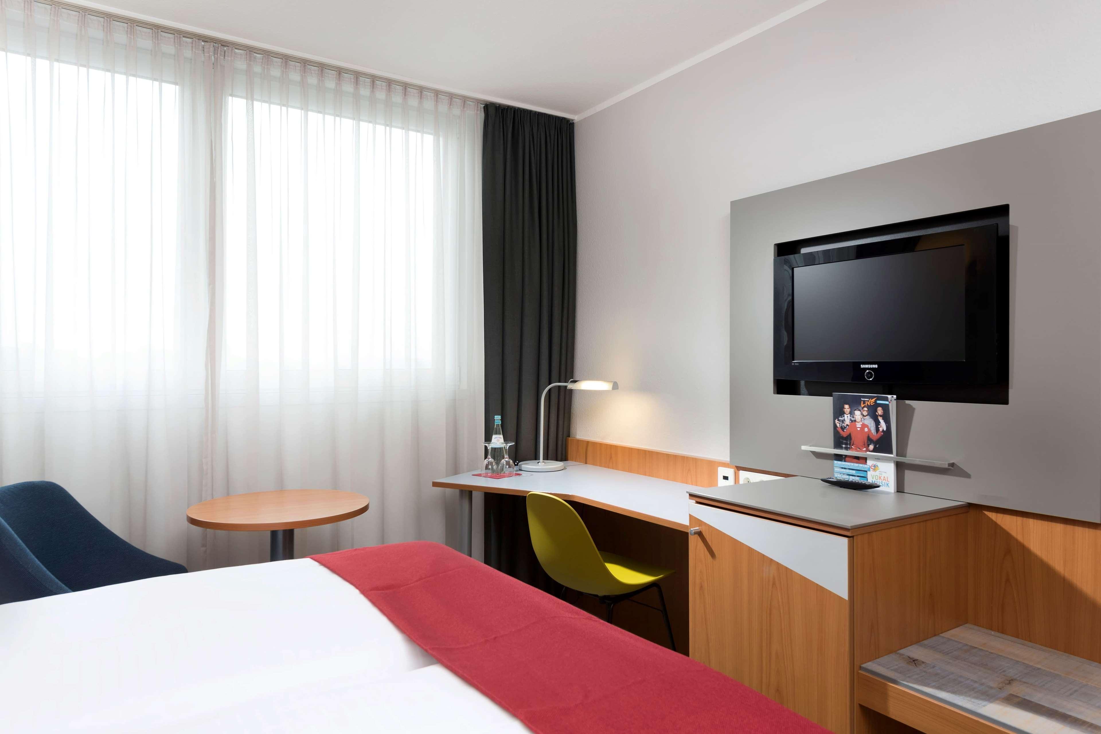 Ramada By Wyndham Hannover Messe Hotel 3*