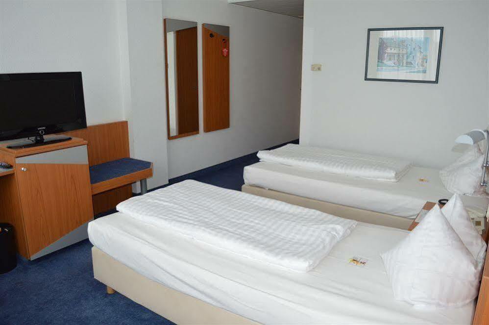Ramada By Wyndham Hannover Messe 3*
